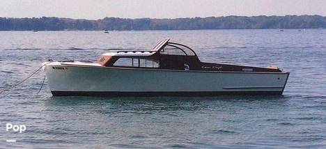 1953 Chris-Craft 24 Express Cruiser, $ 27,900.00