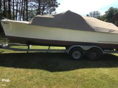 1953 Chris-Craft 24 Express Cruiser, $ 27,900.00