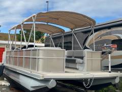 2023 Custom Built 29 Party Barge, $ 76,700.00