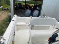 2004 Sea Chaser 2400 CC Offshore, $ 56,000.00