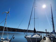 1985 Ericson Yachts 32-3, $ 17,500.00