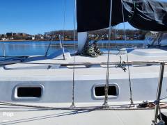 1985 Ericson Yachts 32-3, $ 17,500.00
