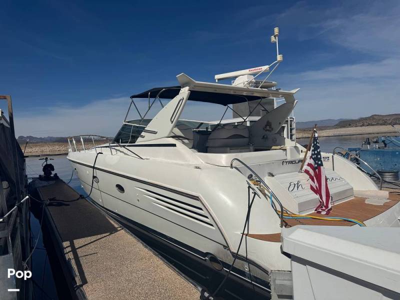 1998 Trojan 440 Express, $ 200,000.00