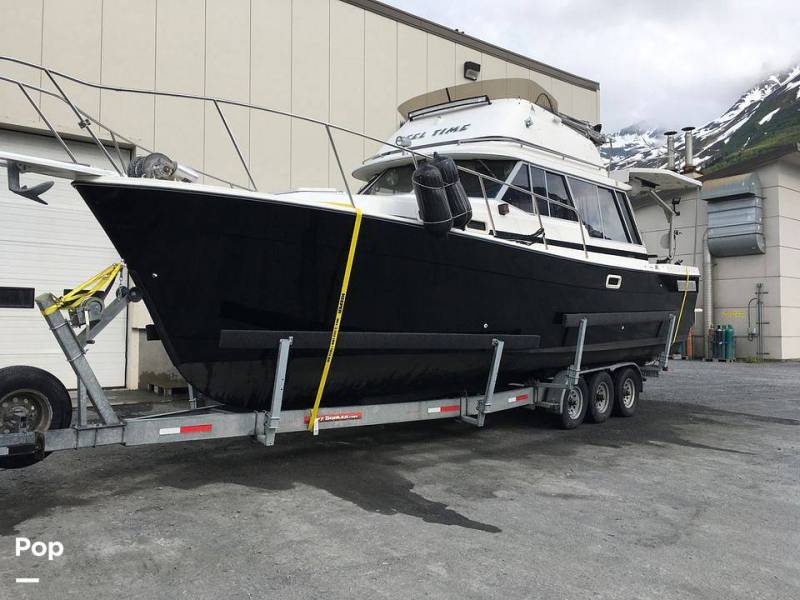 1983 Bayliner 3288 MY, $ 59,999.00