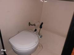 2005 Rinker Captiva 282 special edition, $ 25,000.00