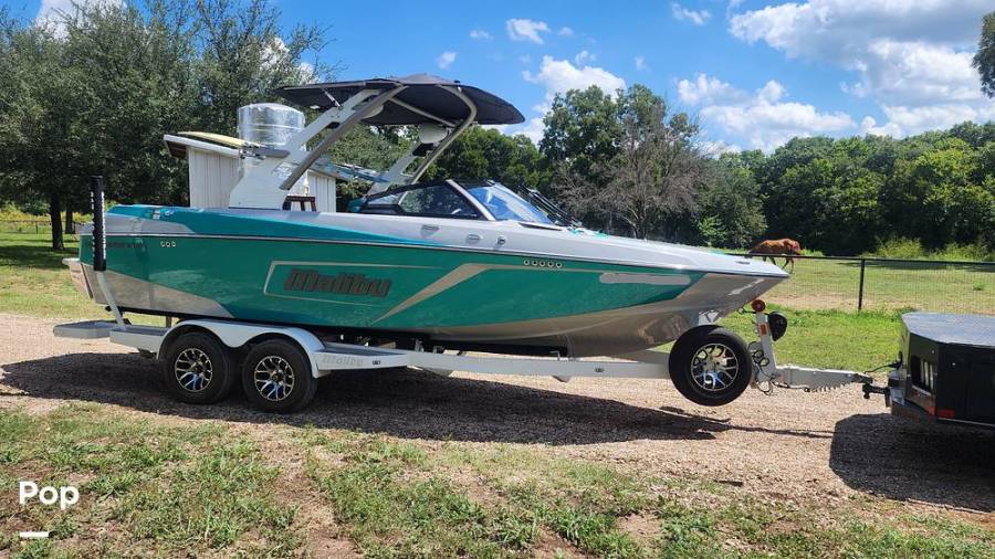 2020 Malibu 22 LSV, $ 107,000.00