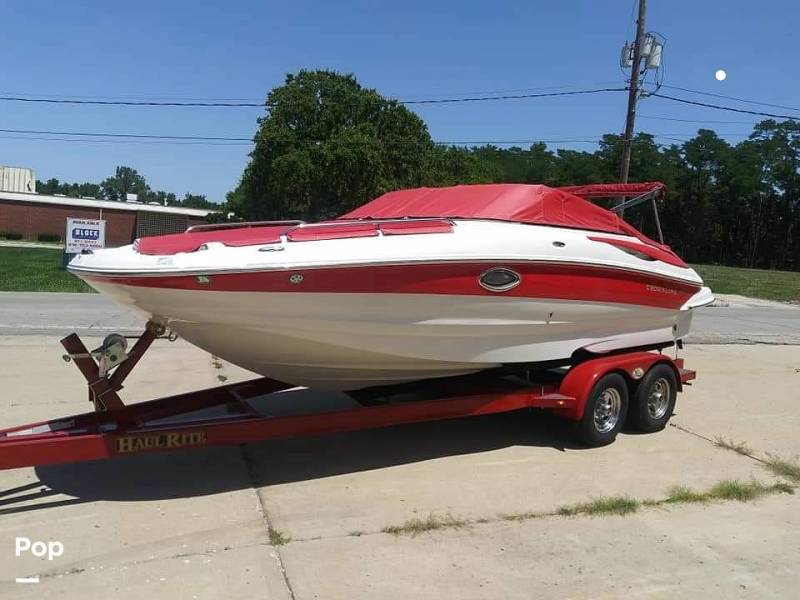 2008 Crownline 220 ex, $ 28,900.00