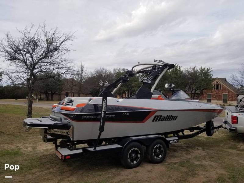 2019 Malibu 22 MXZ Wakesetter, $ 142,400.00