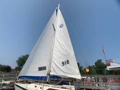 1982 O'day 29, $ 12,800.00