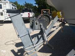 1995 Angler 220, $ 22,850.00