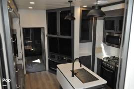 2024 Alliance RV Valor 36V11, $ 89,000