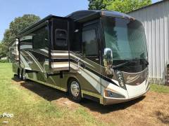 2012 Winnebago Tour 42QD, $ 175,000