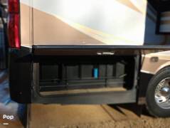 2012 Winnebago Tour 42QD, $ 175,000