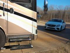 2012 Winnebago Tour 42QD, $ 175,000