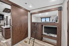 2023 Shasta Phoenix 367BH, $ 59,900