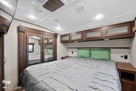 2023 Shasta Phoenix 367BH, $ 59,900