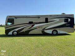 2018 Fleetwood Discovery 40G, $ 139,000