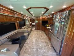 2018 Fleetwood Discovery 40G, $ 139,000