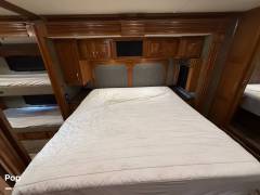 2018 Fleetwood Discovery 40G, $ 139,000