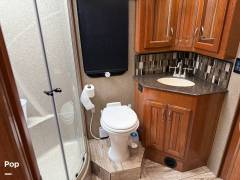 2018 Fleetwood Discovery 40G, $ 139,000