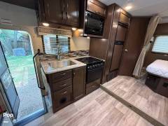 2018 Thor Motor Coach Four Winds 24F, $ 56,000