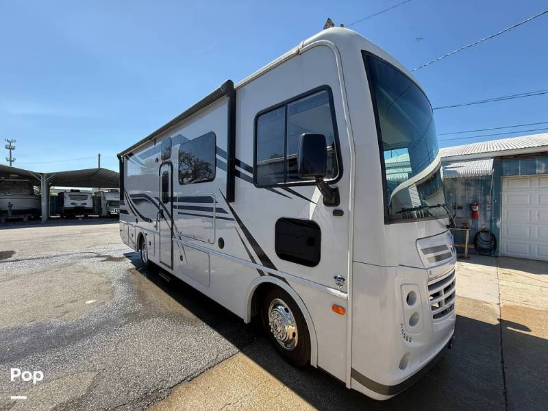 2023 Holiday Rambler Admiral 28A, $ 89,000