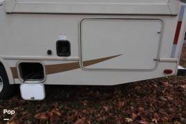 2017 Thor Motor Coach Freedom Elite 29FE, $ 49,000