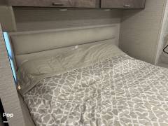 2022 Winnebago Vista 32M, $ 149,000