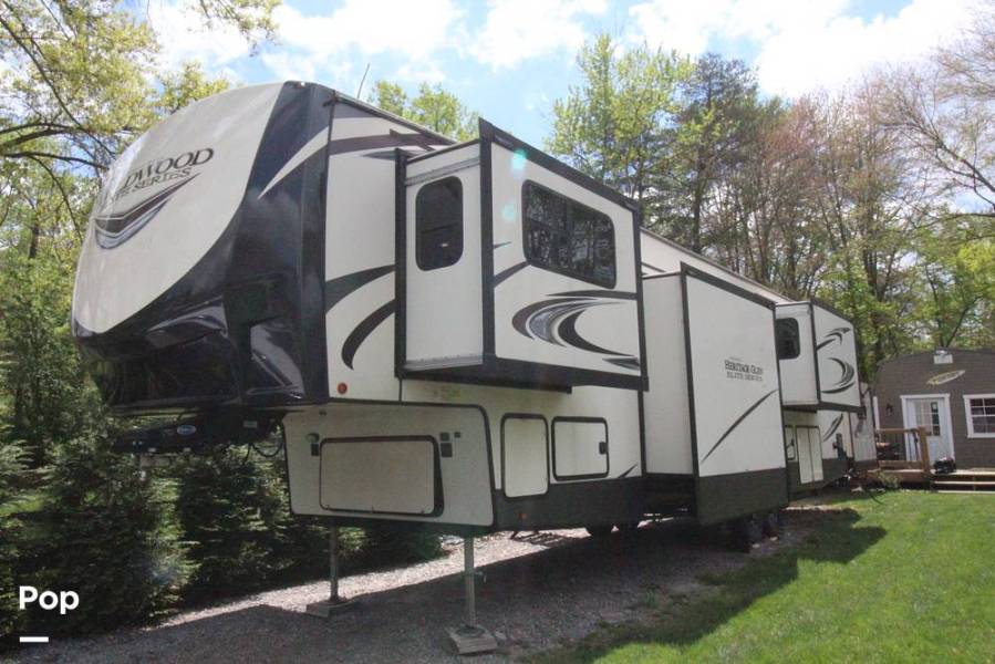 2021 Forest River Heritage Glen Elite 36FL, $ 49,500