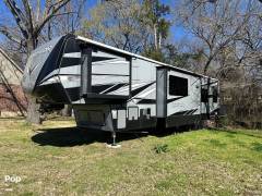 2020 Keystone Raptor 413, $ 82,060