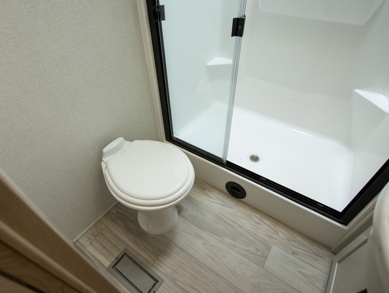 2026 Forest River Sandpiper 3990FL, $ 69,999