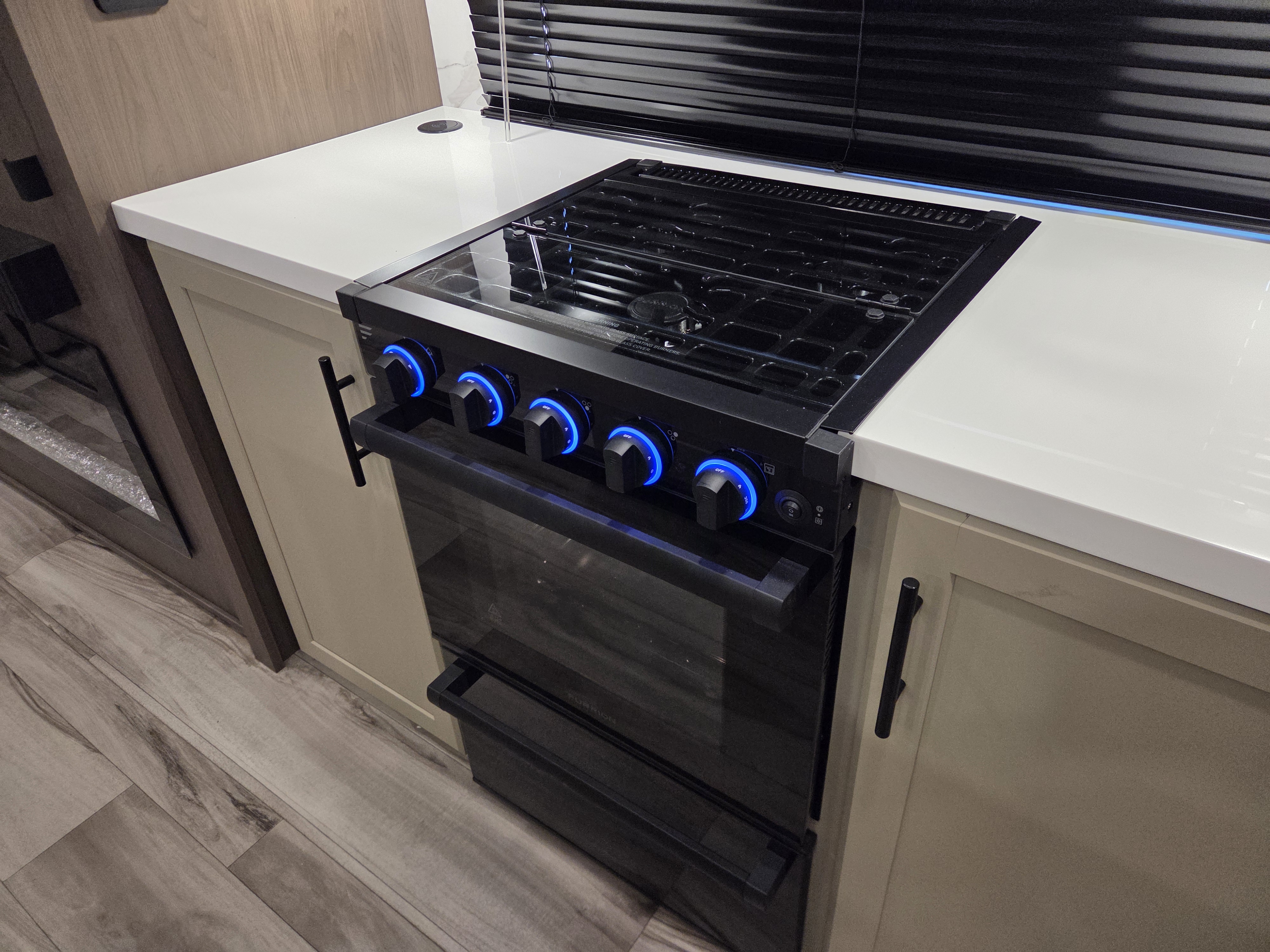 2027 Keystone Cougar 316RLS, $ 72,990