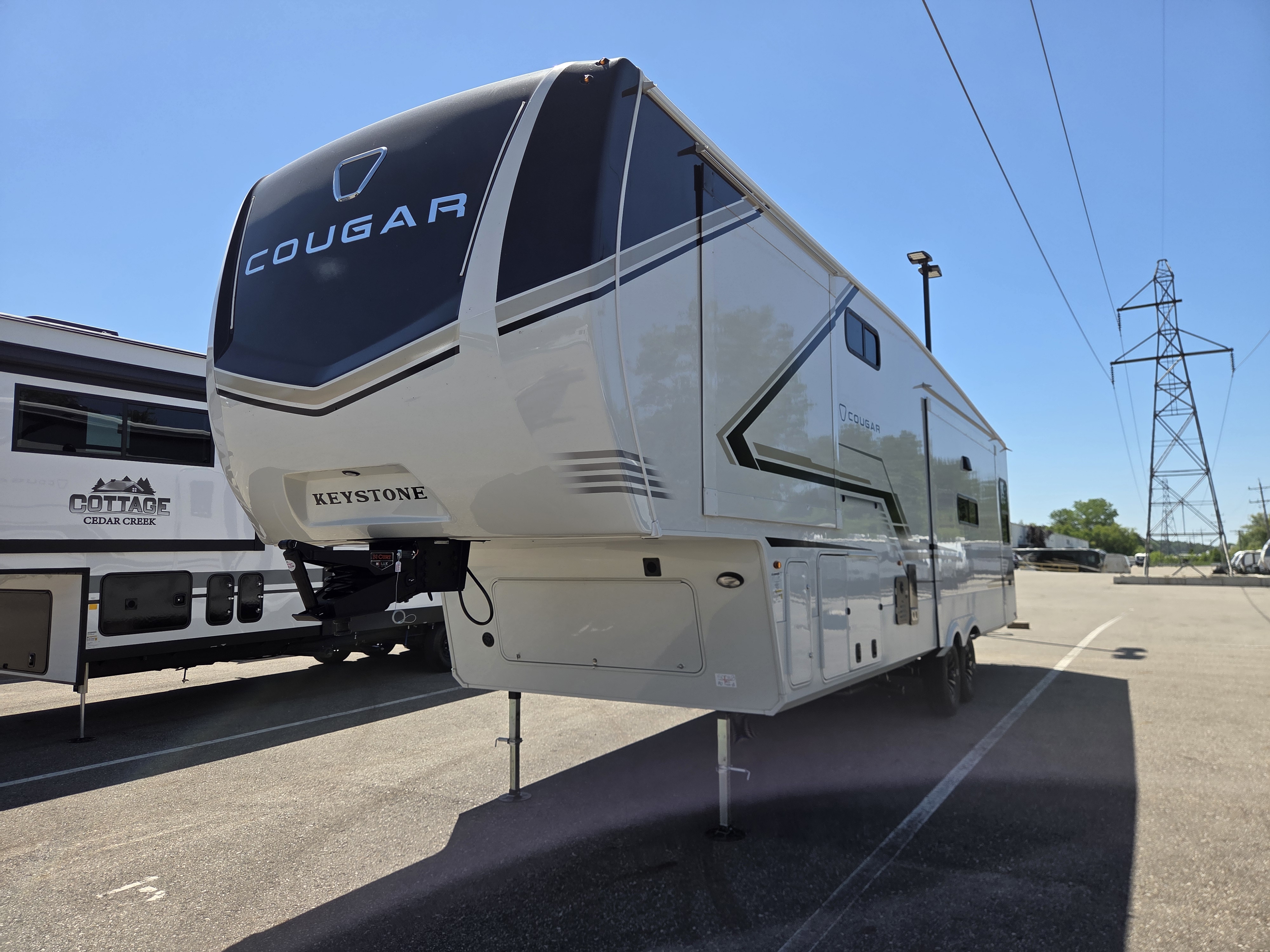 2027 Keystone Cougar 316RLS, $ 72,990