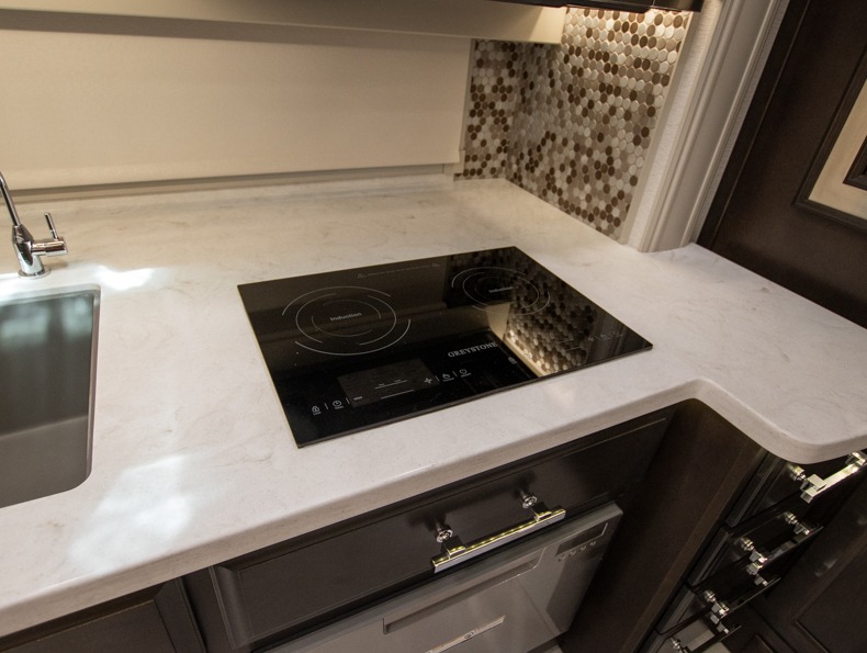 2026 Entegra Coach Anthem 44V, $ 549,999