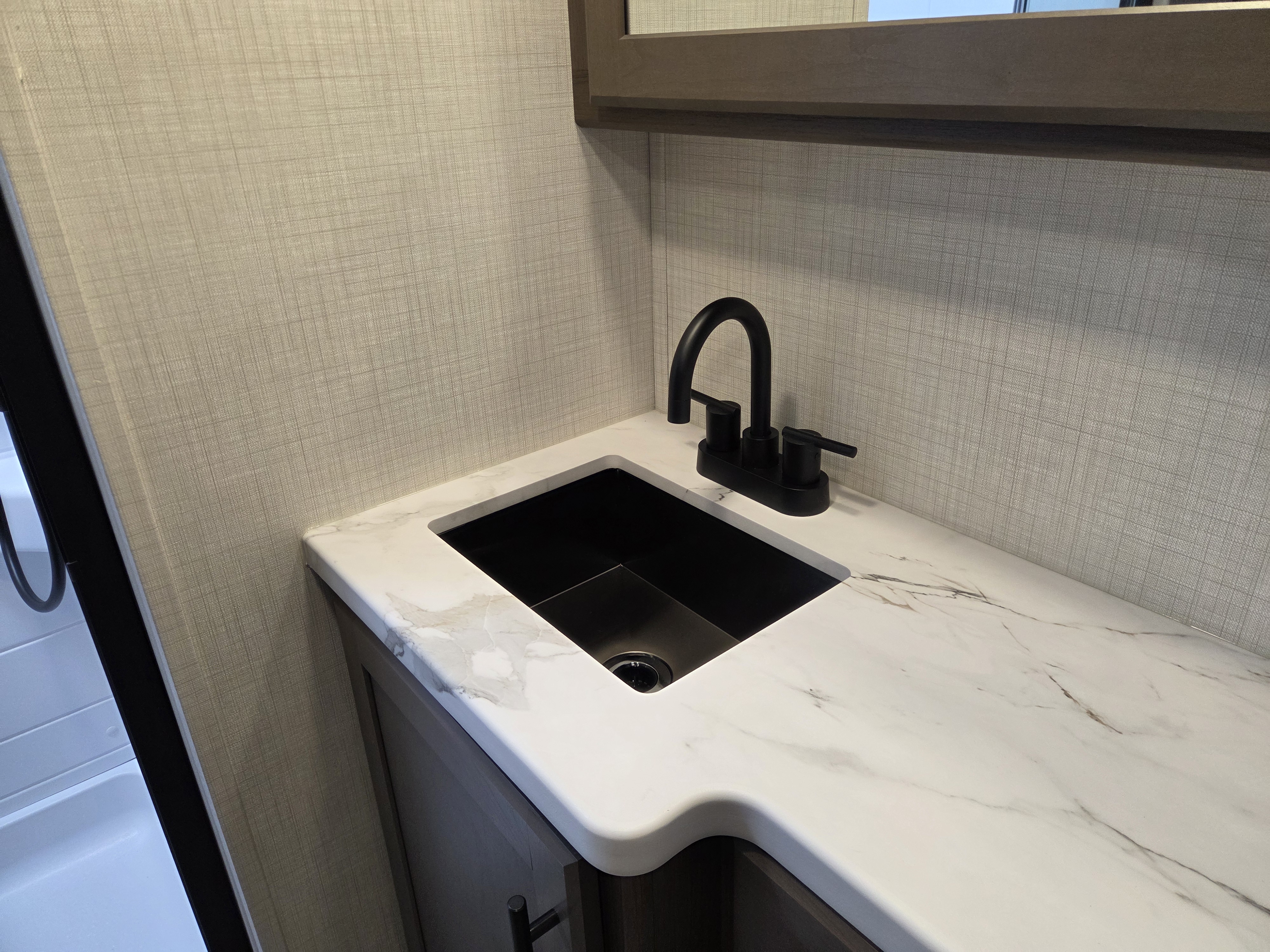 2027 Keystone Cougar Half-Ton (Fifth Wheel) 26RES, $ 64,950