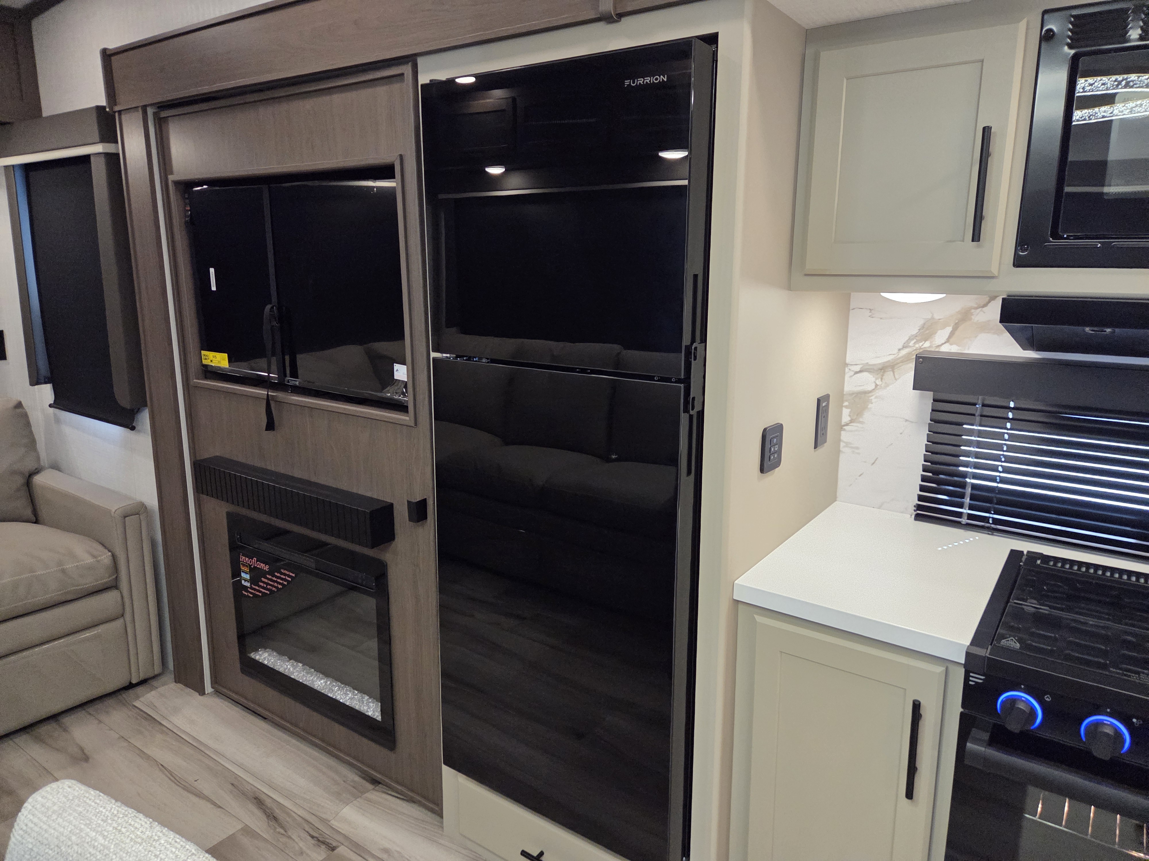 2027 Keystone Cougar Half-Ton (Fifth Wheel) 26RES, $ 55,990