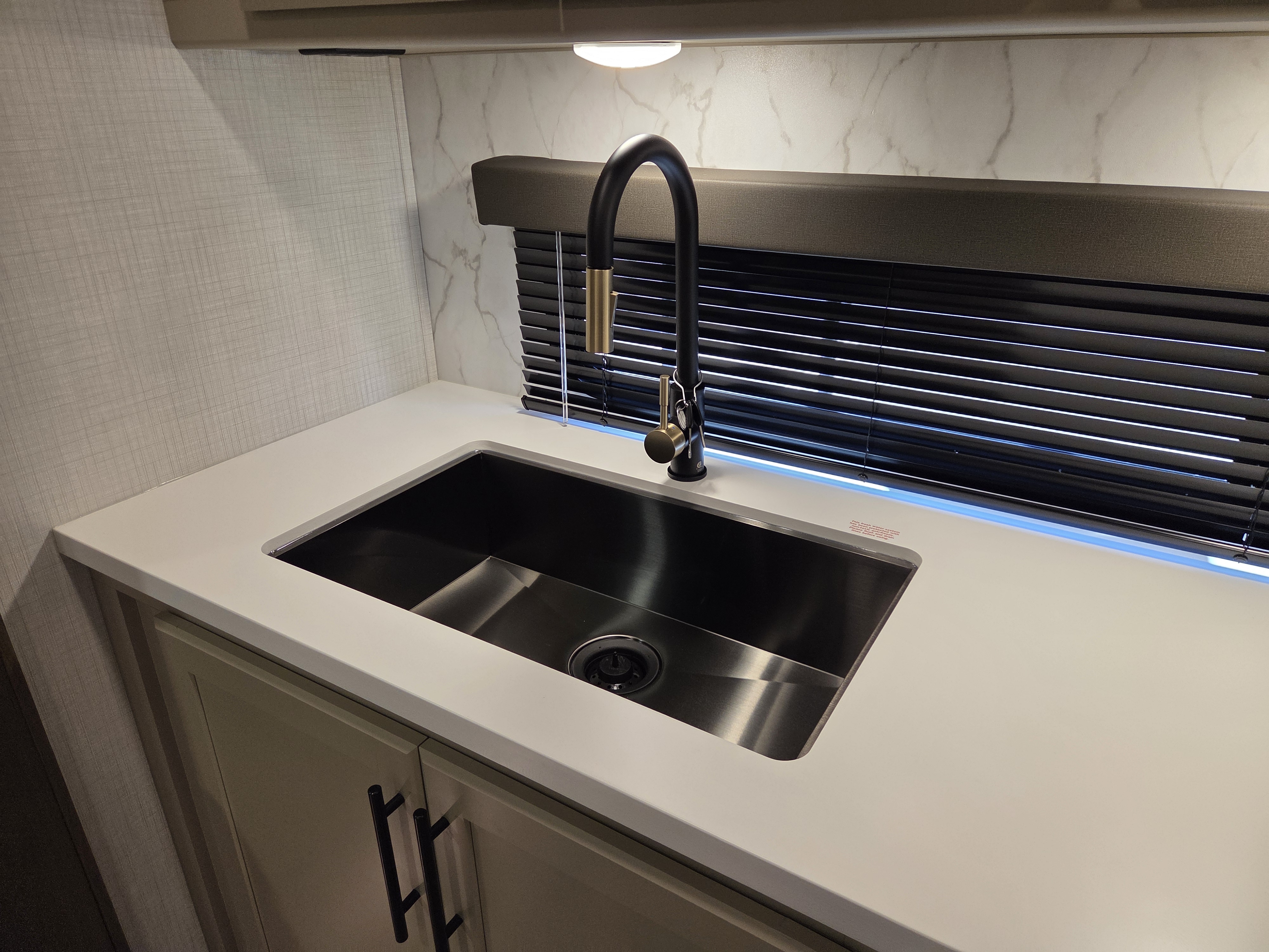2027 Keystone Cougar Half-Ton (Fifth Wheel) 26RKE, $ 56,389