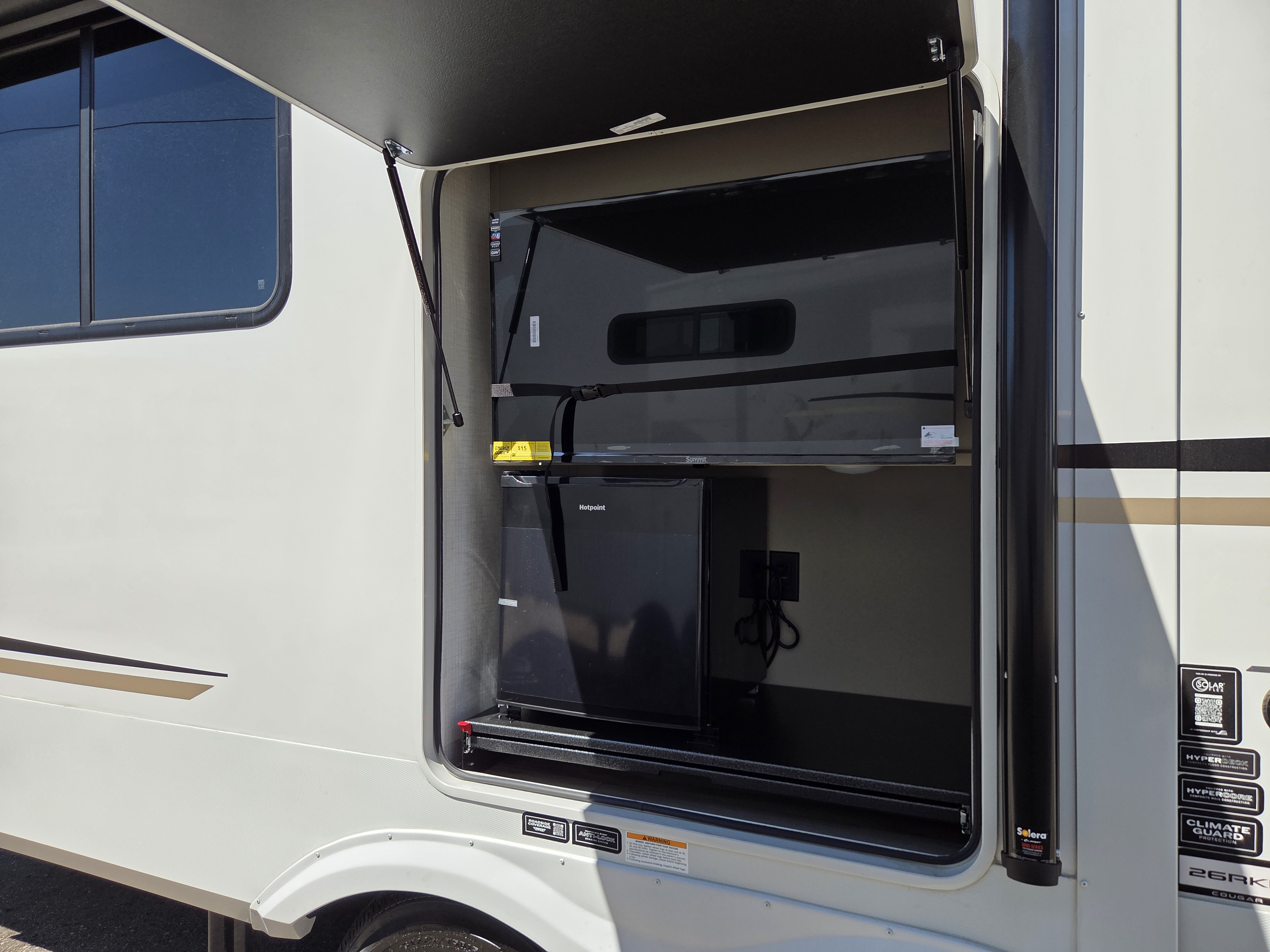 2027 Keystone Cougar Half-Ton (Fifth Wheel) 26RKE, $ 56,389