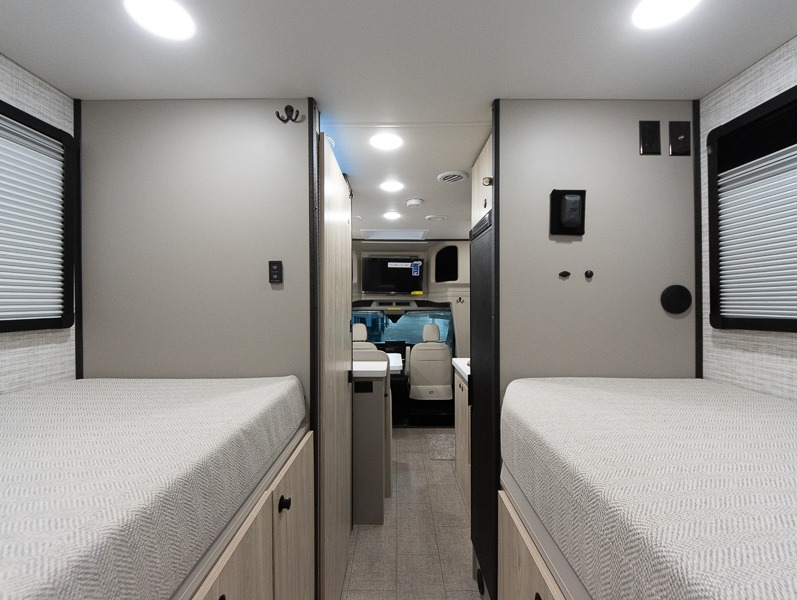 2025 Jayco Granite Ridge 22T, $ 149,999