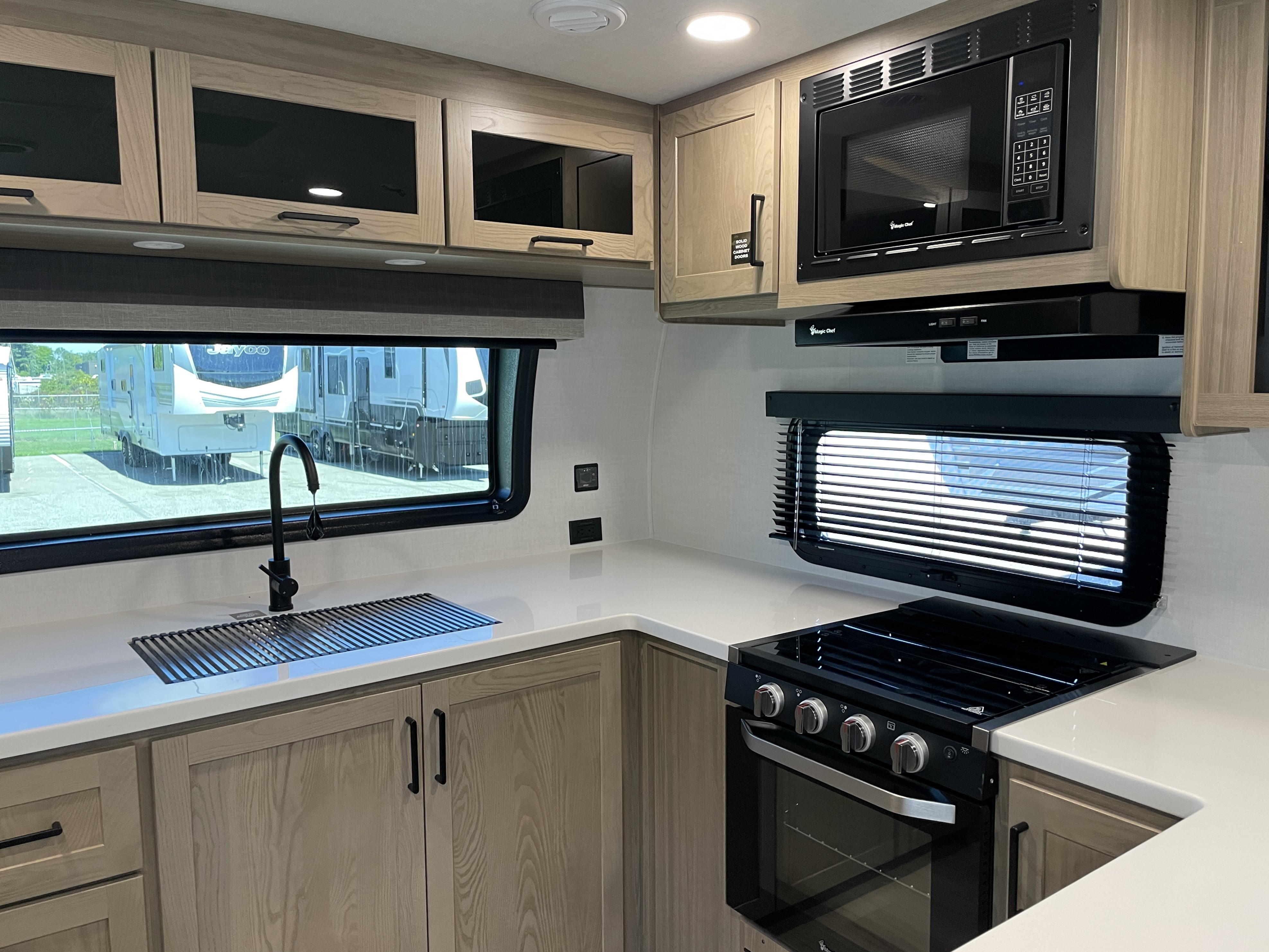 2027 Forest River Rockwood Mini Lite 2523MBR, $ 46,999