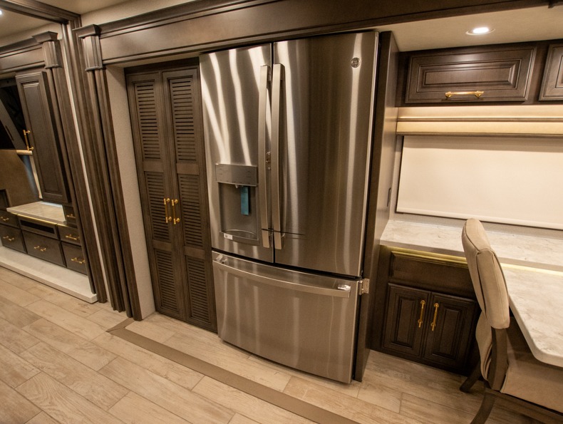 2026 Entegra Coach Cornerstone 45V, $ 659,995