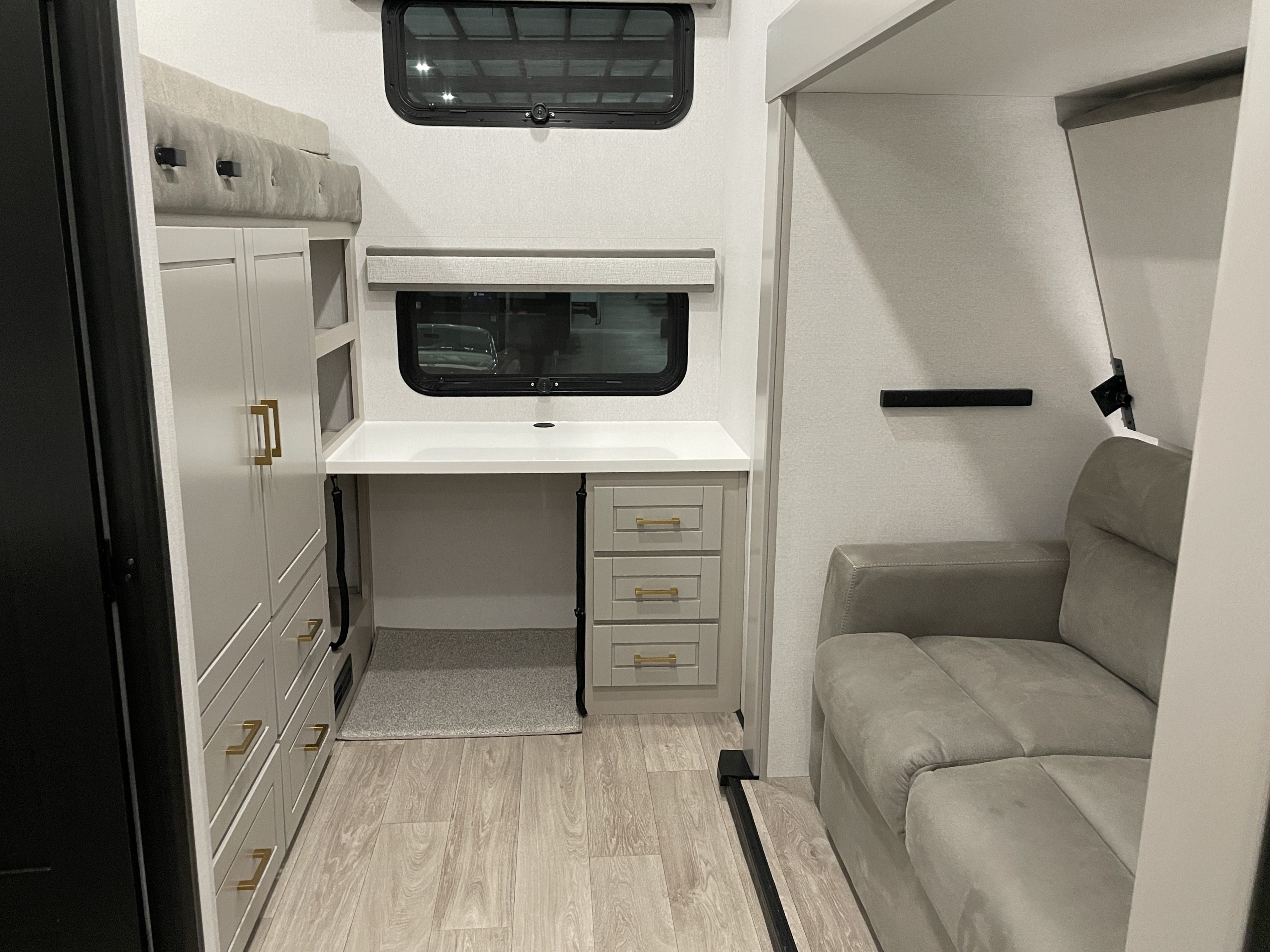 2027 Jayco North Point 391TBBH, $ 105,995