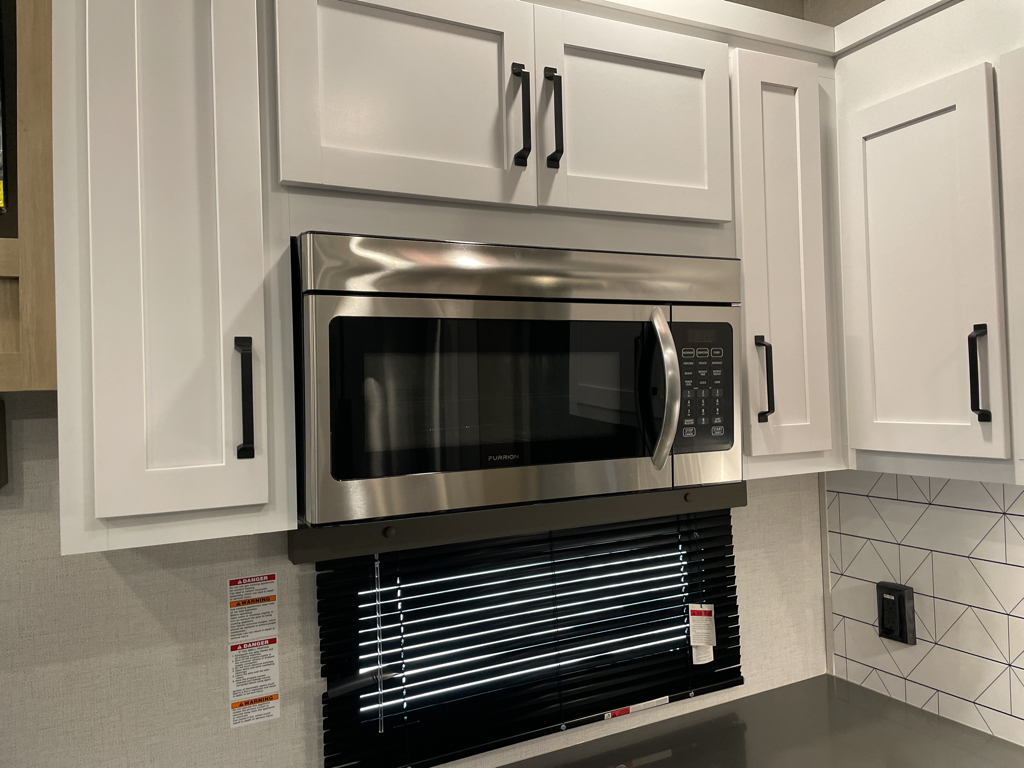 2023 Keystone Raptor 362, $ 80,000