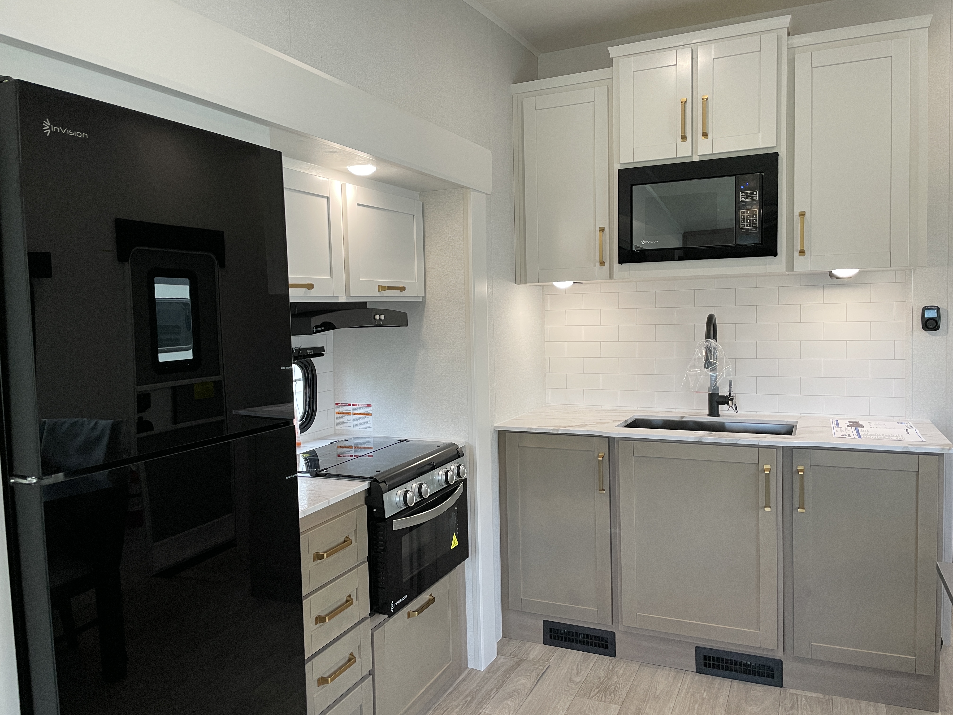 2027 Jayco Eagle SLE 34MBL, $ 54,995