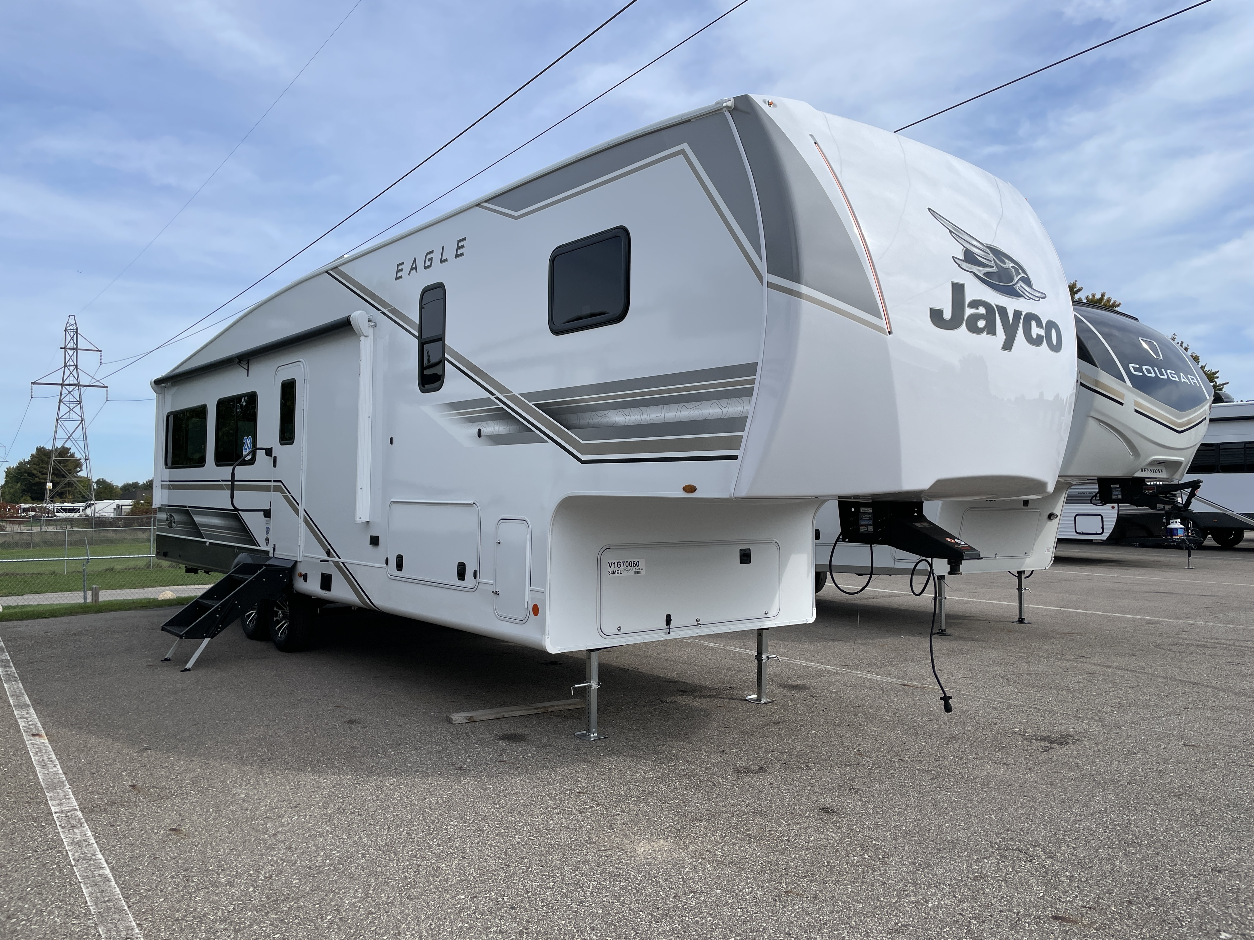 2027 Jayco Eagle SLE 34MBL, $ 54,995