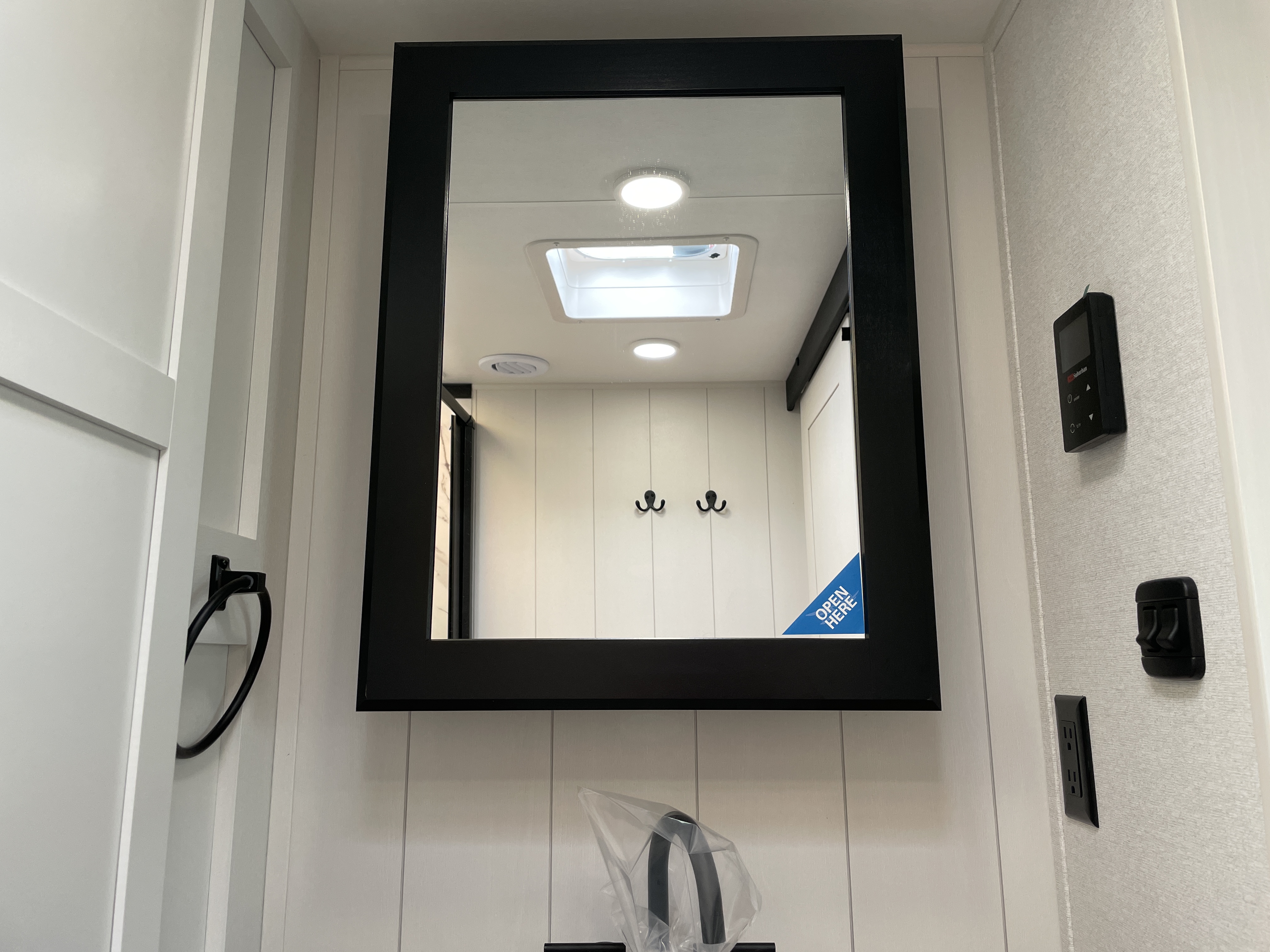 2027 Jayco Eagle SLE 34MBL, $ 54,995