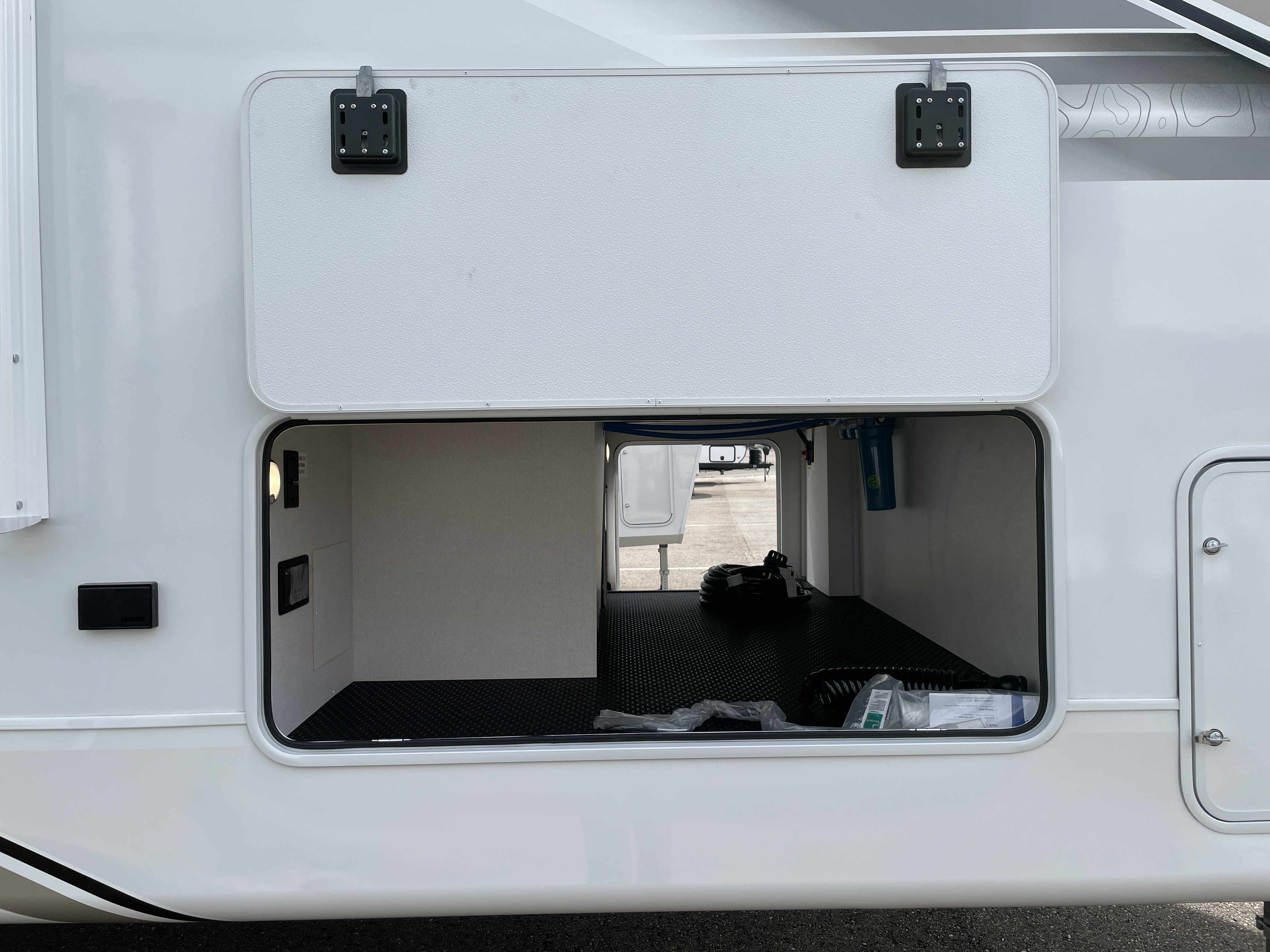 2027 Jayco Eagle SLE 34MBL, $ 54,995