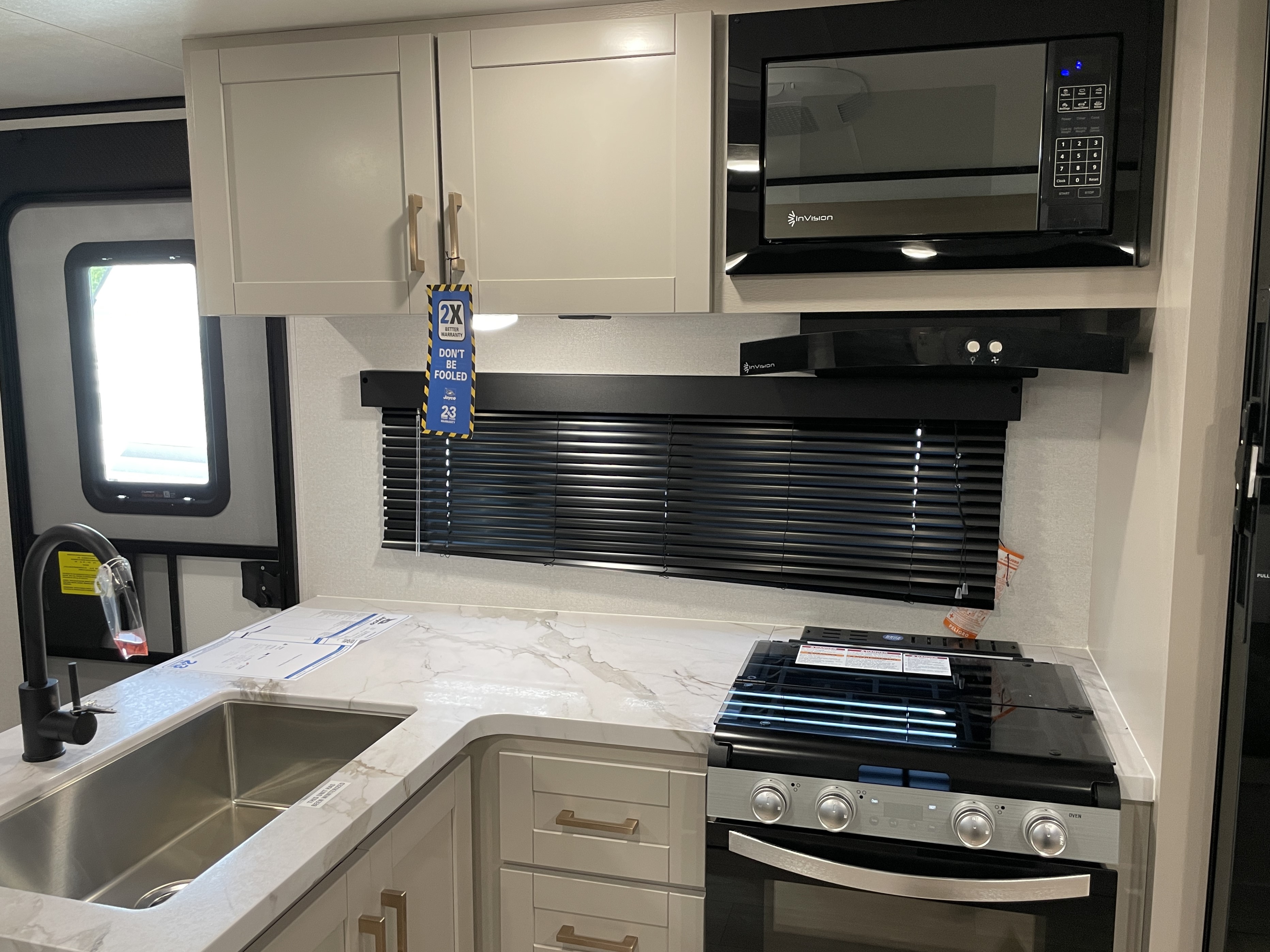 2027 Jayco Jay Feather SL 26BHSL, $ 30,990