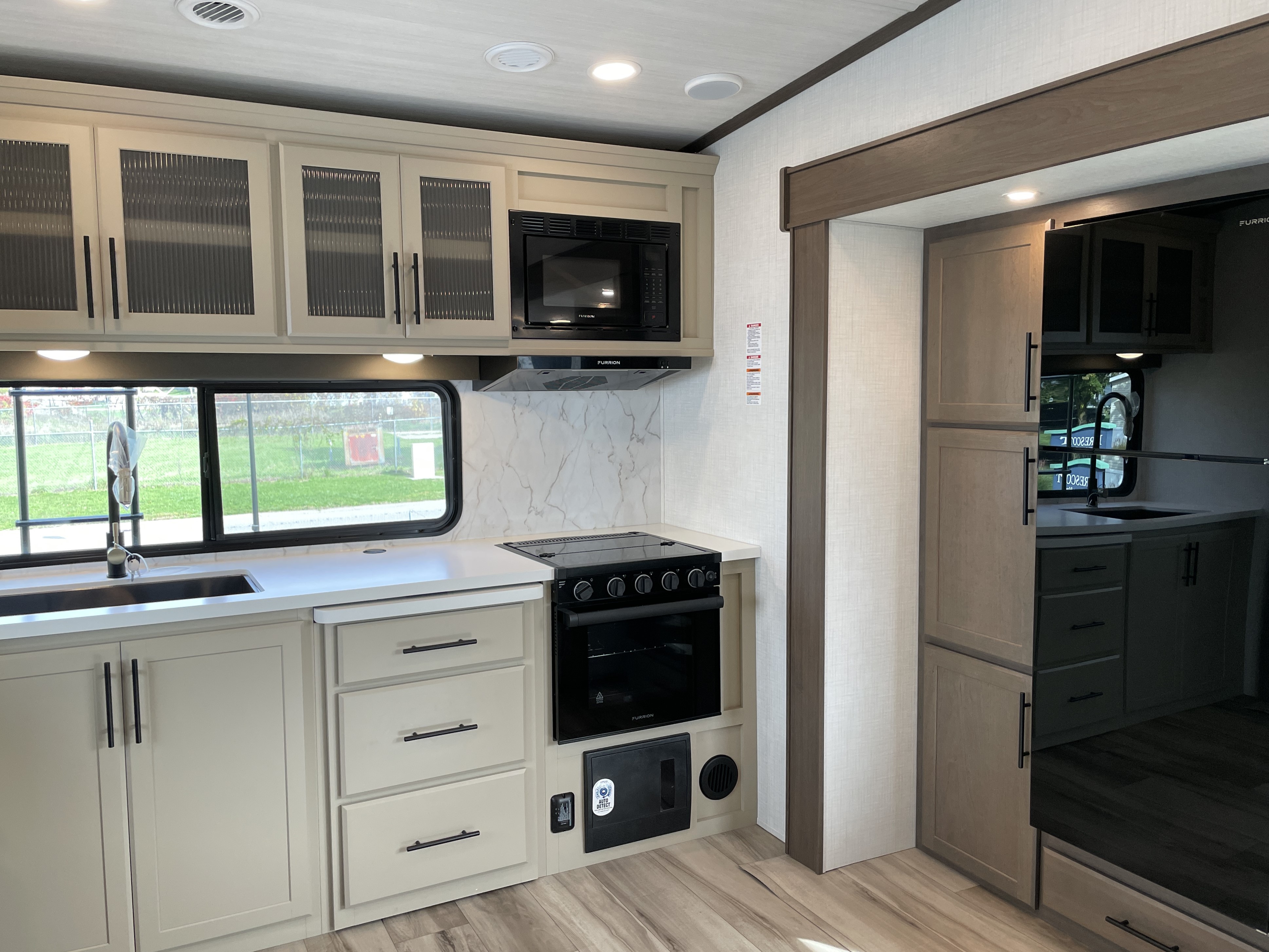 2027 Keystone Cougar Half-Ton (Fifth Wheel) 26RKE, $ 55,990