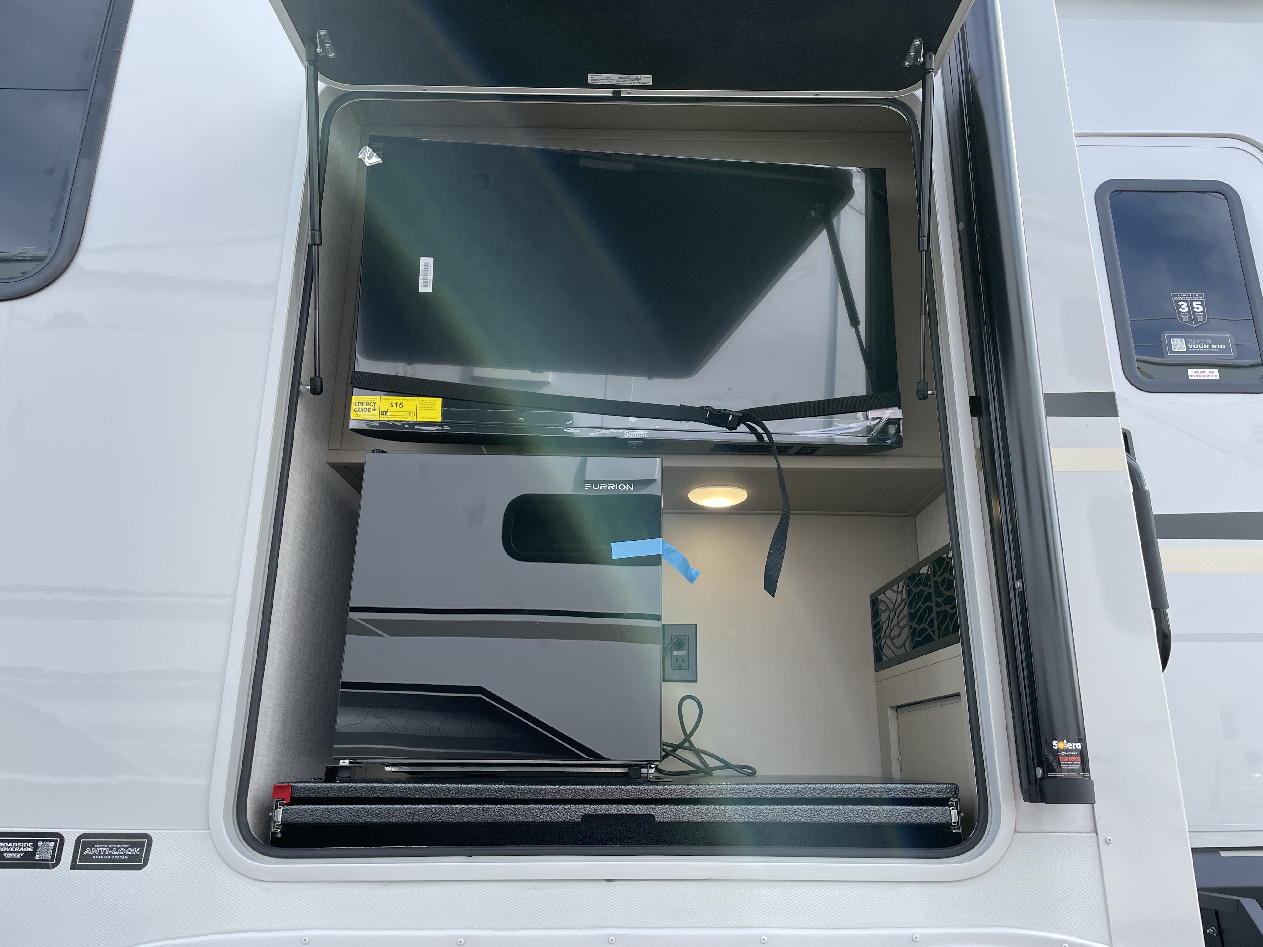 2027 Keystone Cougar Half-Ton (Fifth Wheel) 26RKE, $ 55,990